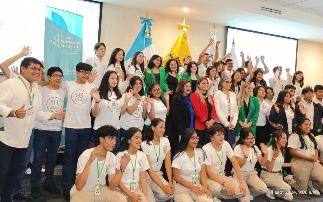 Alumnos del Colegio ENA San Gabriel clasifican a la final del programa “Yo Emprendo”